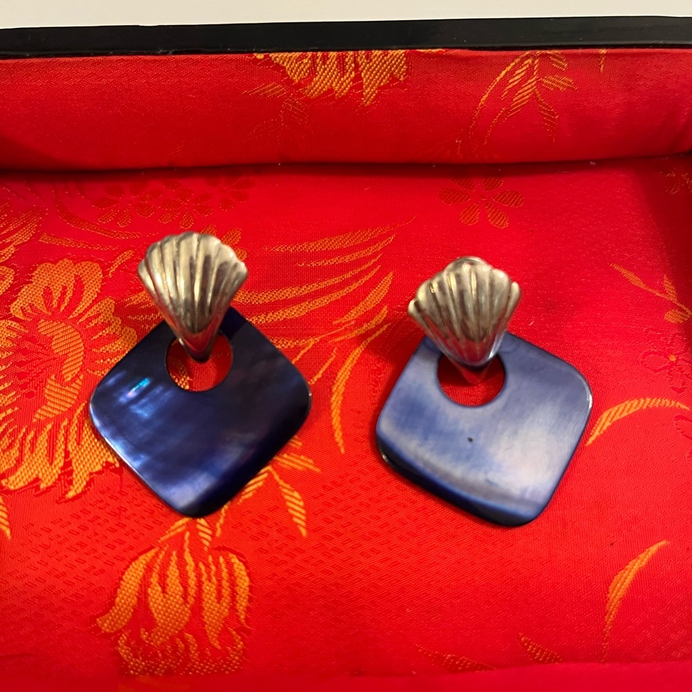 Women’s Vintage Blue Seashell Earrings